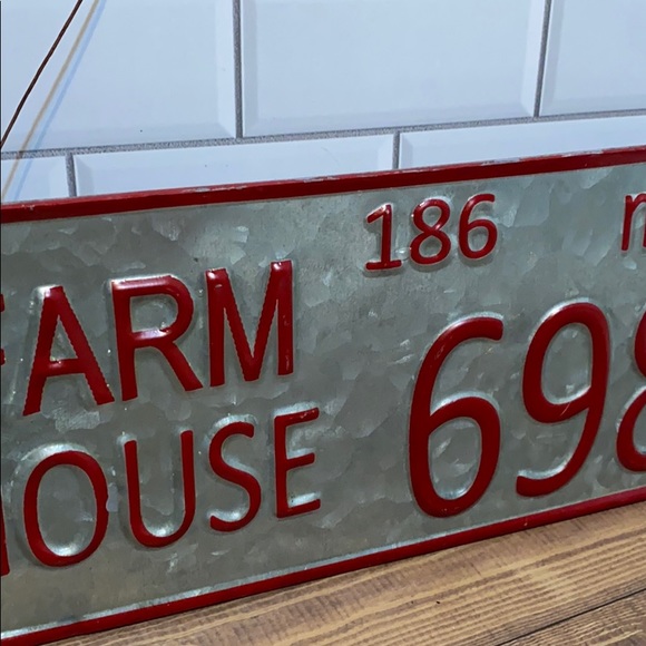 Farmhouse licence plate style raised metal sign - Picture 2 of 3